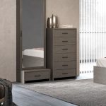 Συρταριέρα Κολώνα